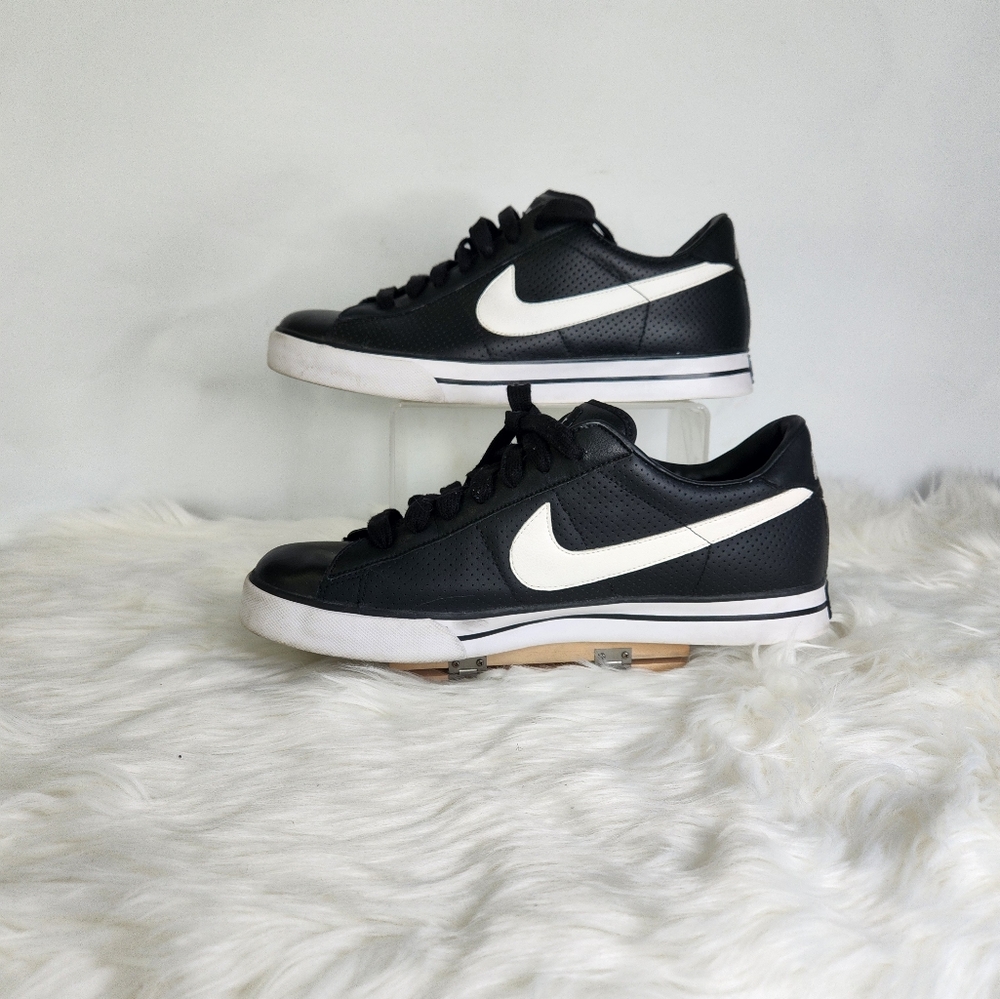 NIKE BRS COURT LEGACY SKATEBOARD   SNEAKERS SIZE 10.5 MEN'S.